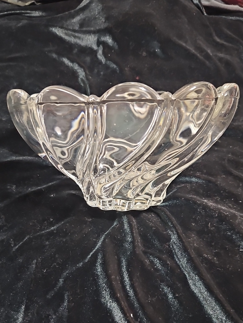 Mikasa Clear Peppermint Glass Decorative Bowl